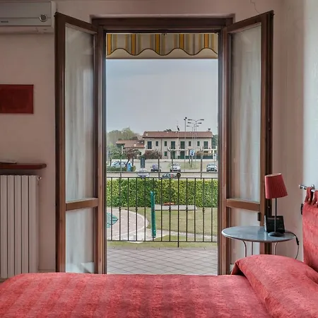 Apartment Mosaici Sunrise - Front With Beautiful View Sirmione